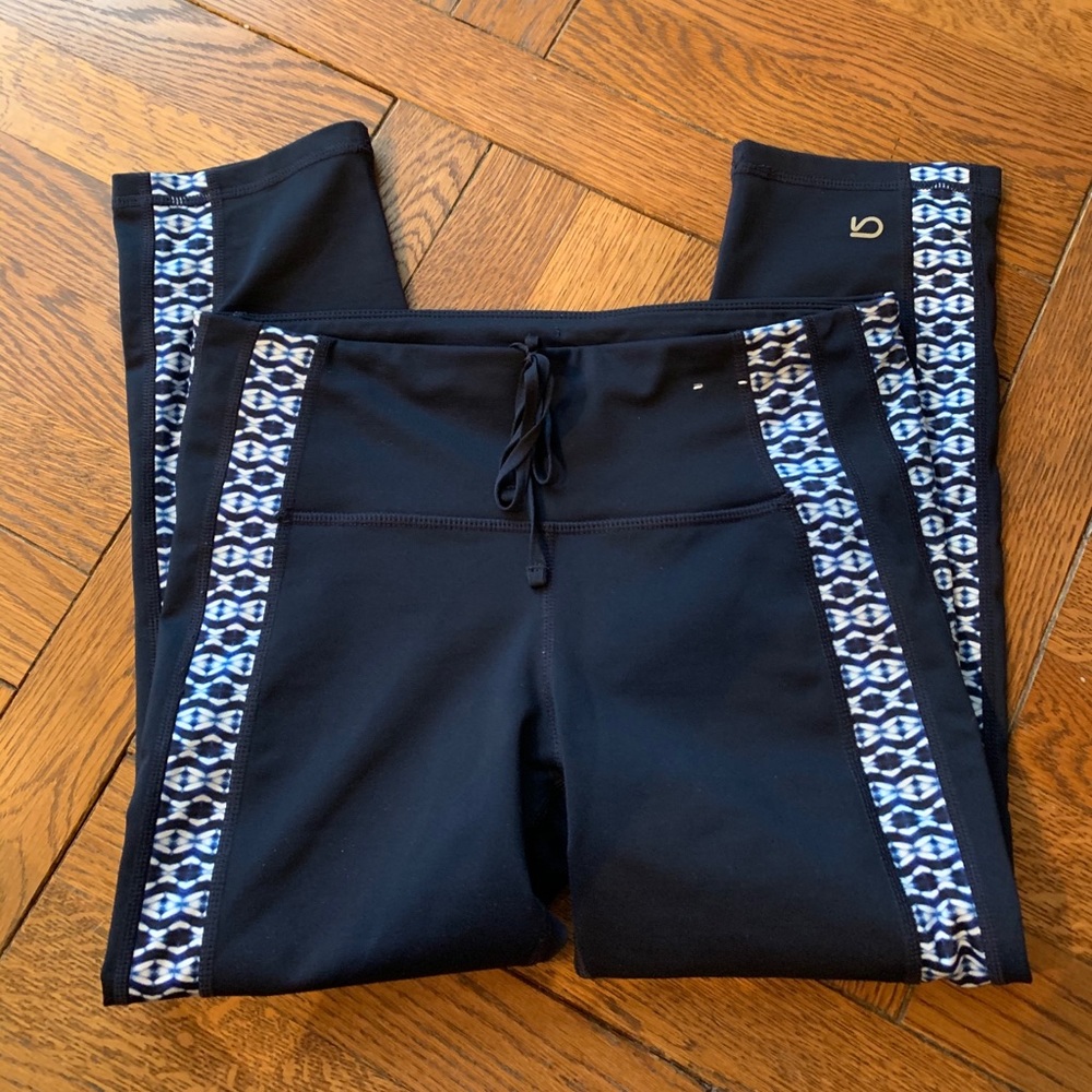 Cropped workout leggings